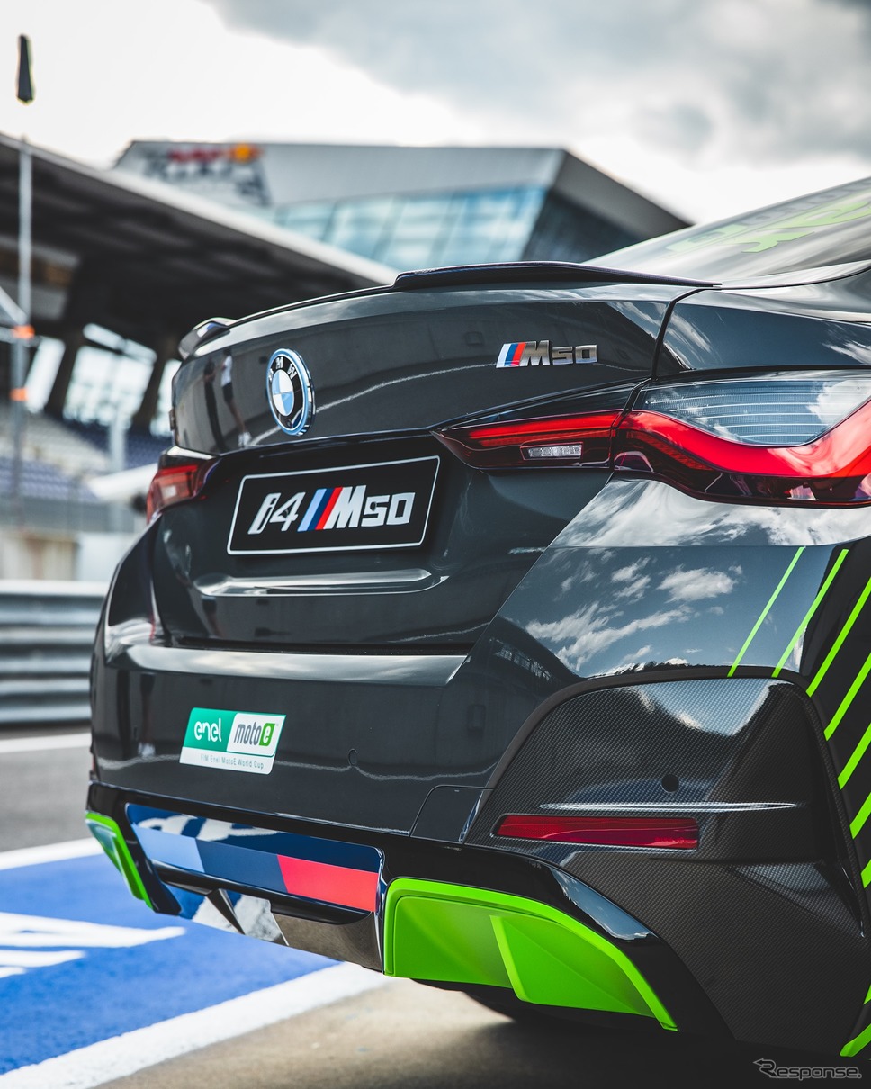 BMW i4 M50 の「MotoE ワールドカップ」セーフティカー《photo by BMW M》