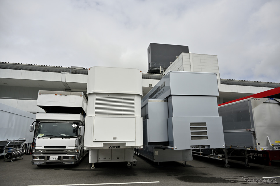 SUPER GT第3戦のトランポ群《写真撮影 雪岡直樹》