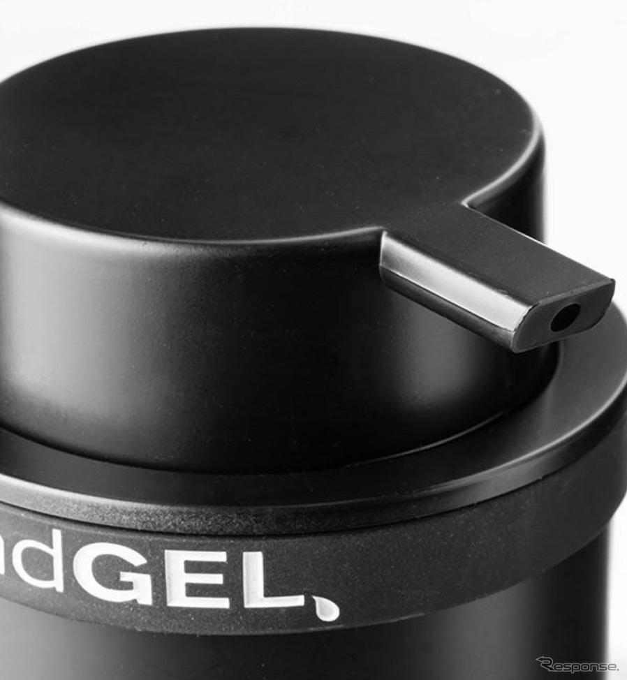 車載用アルコールジェルディスペンサー「CAR hand GEL Bottle」《写真提供 Motorimoda》