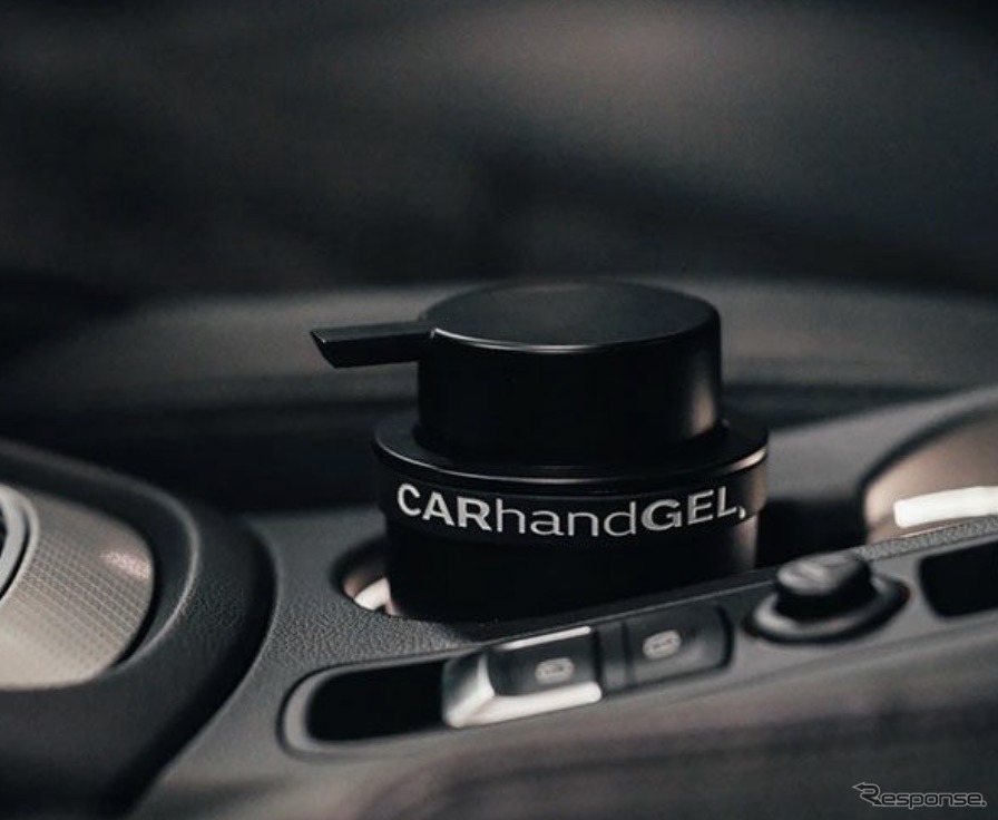 車載用アルコールジェルディスペンサー「CAR hand GEL Bottle」《写真提供 Motorimoda》