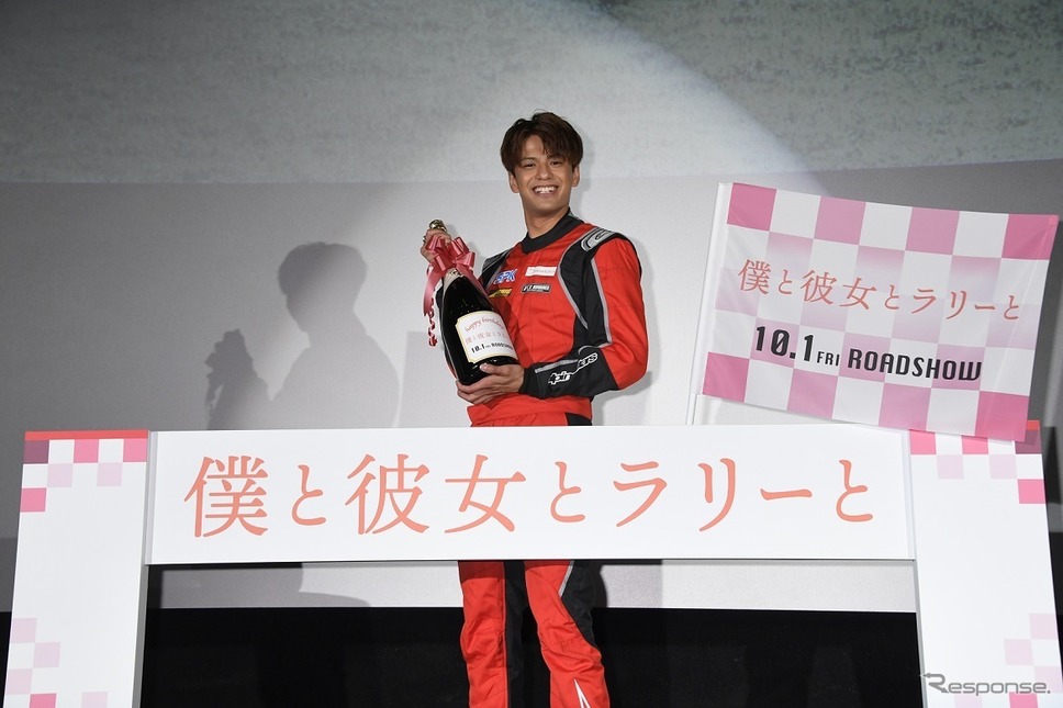 『僕と彼女とラリーと』完成披露上映会 (C) 2021『僕と彼女とラリーと』製作委員会