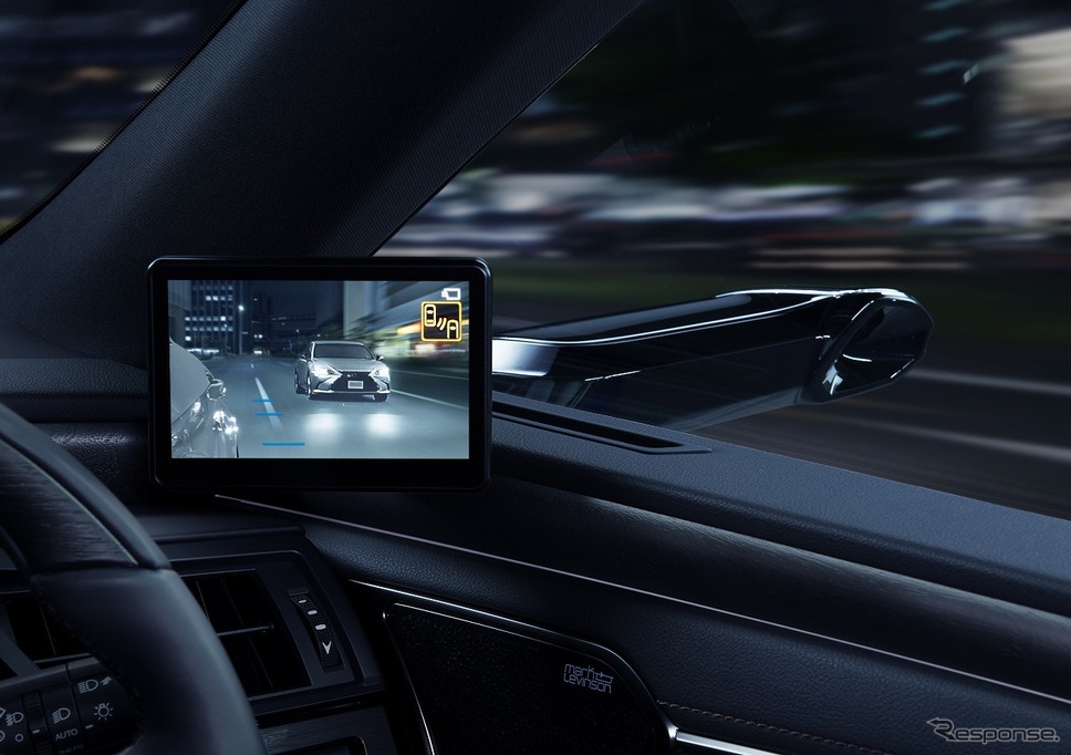 デジタルアウターミラー（夜間時）《写真提供 トヨタ自動車》