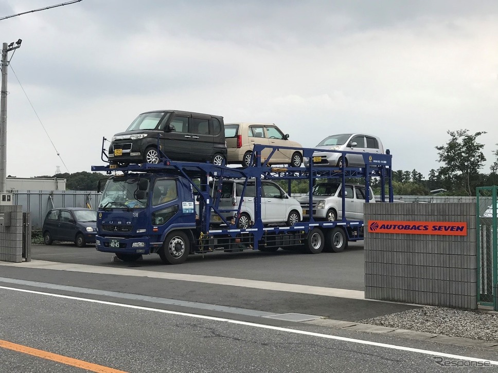 千葉県野田市から佐賀県武雄市に向けて出発した5台の寄付車両《写真提供 オートバックスセブン》