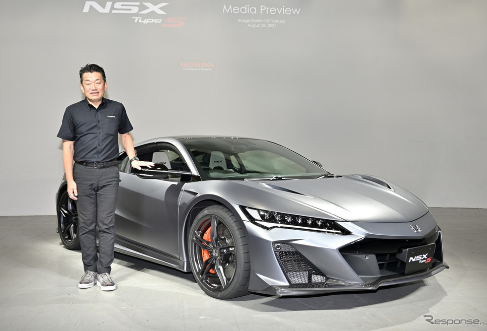 ホンダ NSX タイプS と開発責任者の水上聡氏《写真撮影 雪岡直樹》