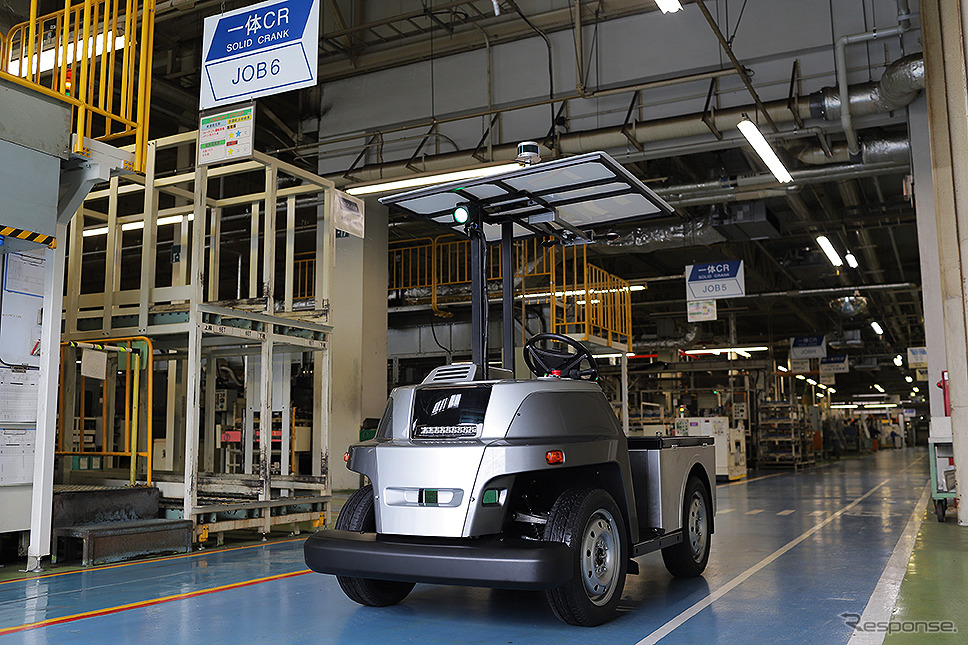 ヤマハ発動機・ティアフォー・eve autonomyの3社が開発した新型自動運転EV自動搬送サービス“eve auto”《写真提供 ヤマハ発動機》