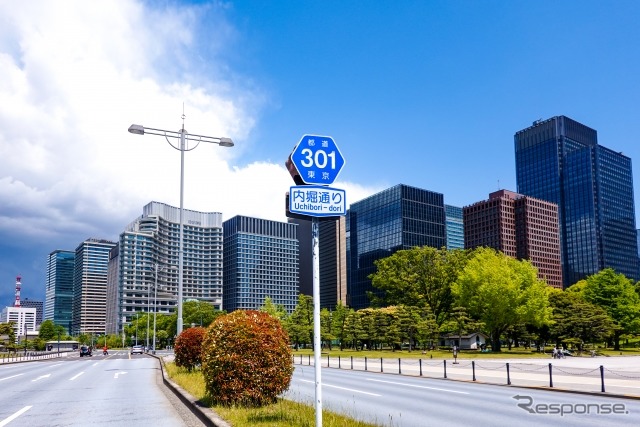 東京2020パラリンピックマラソンのコース、皇居前《写真提供 写真AC》
