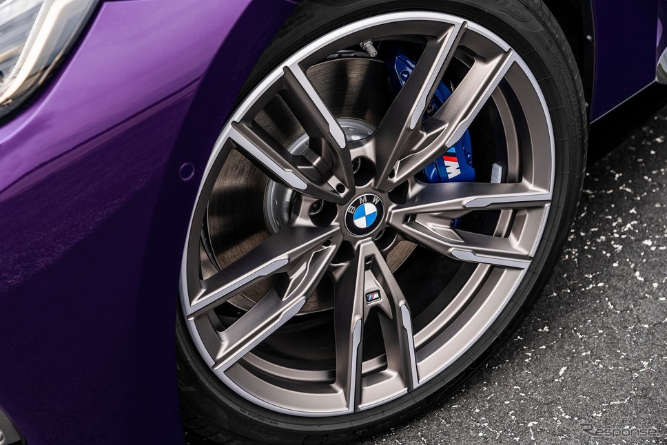 BMW 2シリーズ・クーペ 新型の「M240i xDrive」《photo by BMW》