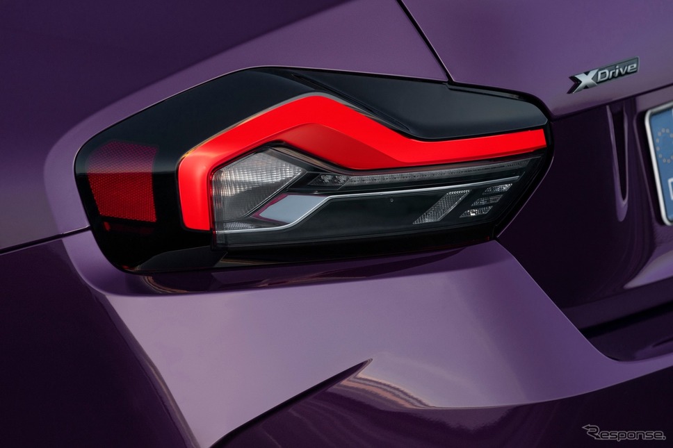 BMW 2シリーズ・クーペ 新型の「M240i xDrive」《photo by BMW》