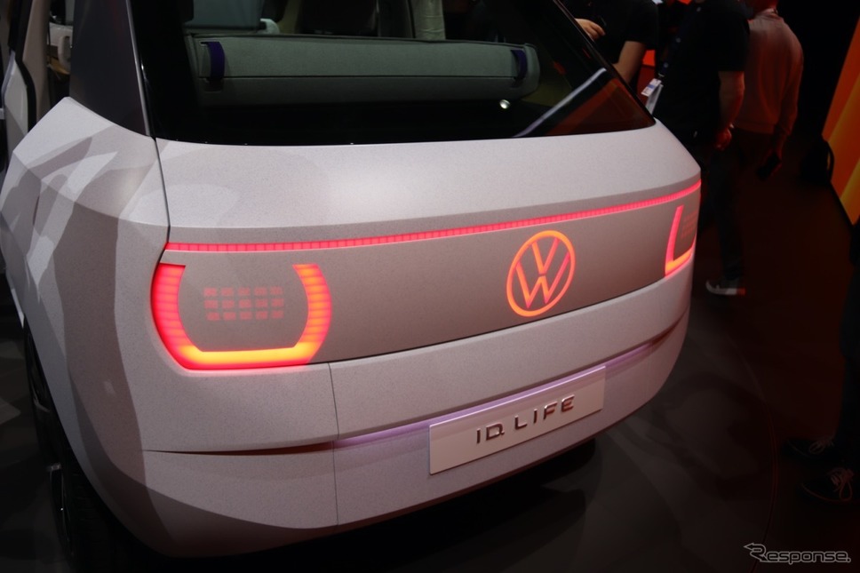 VW ID.LIFE(IAAモビリティ2021)《写真撮影 中尾真二》