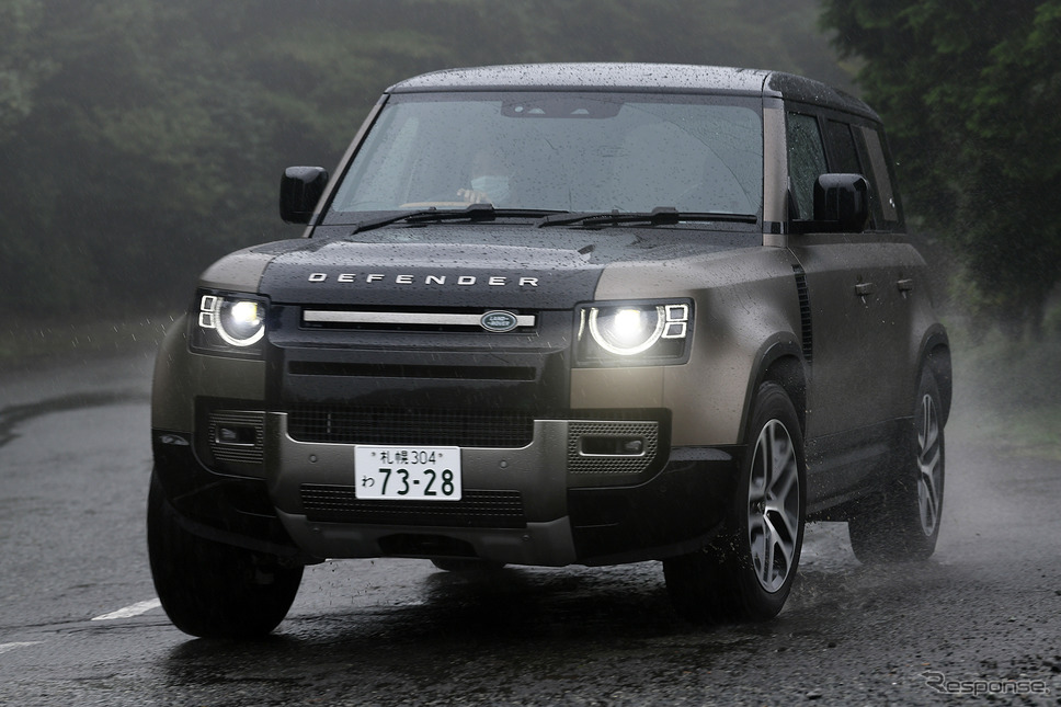 ランドローバー ディフェンダー 110 D300(ディーゼル)《写真撮影 中野英幸》
