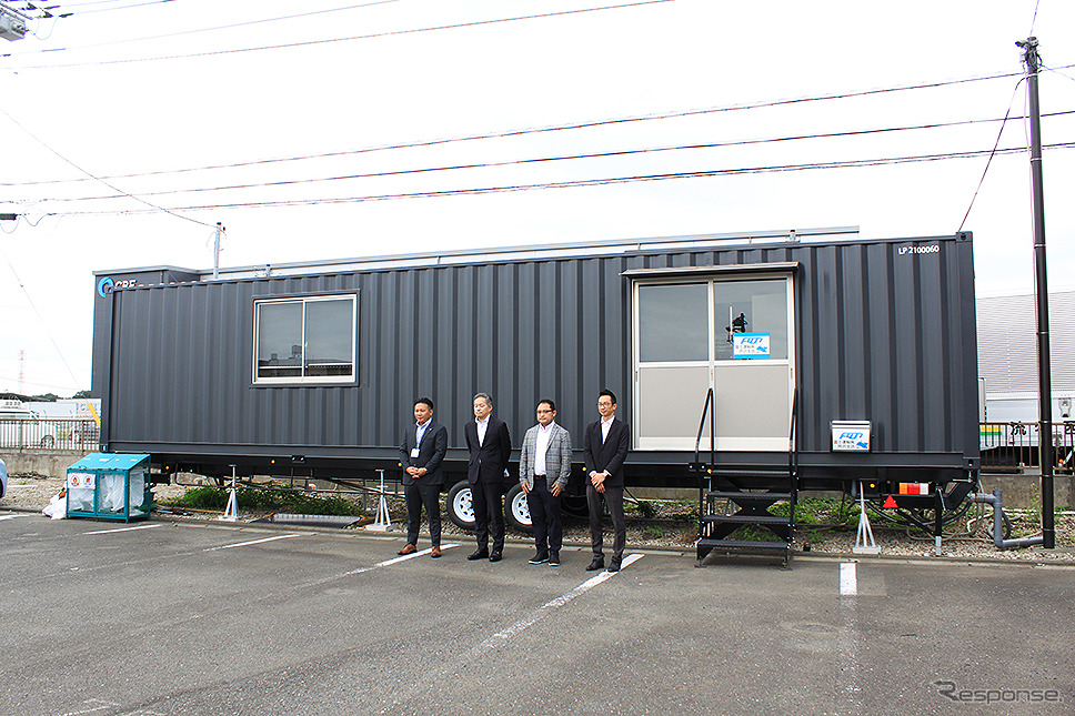富士運輸 所沢支店が導入したランドピア製「車検対応型トレーラーハウスSP-120」《写真撮影 大野雅人》