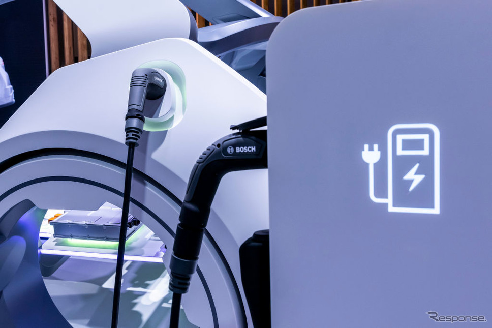 ボッシュの充電器(IAAモビリティ2021)《Photo by Jan Hetfleisch/Getty Images News/ゲッティイメージズ》