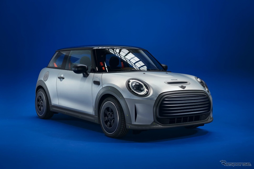 MINIのEVのワンオフモデル「STRIP」《photo by MINI》