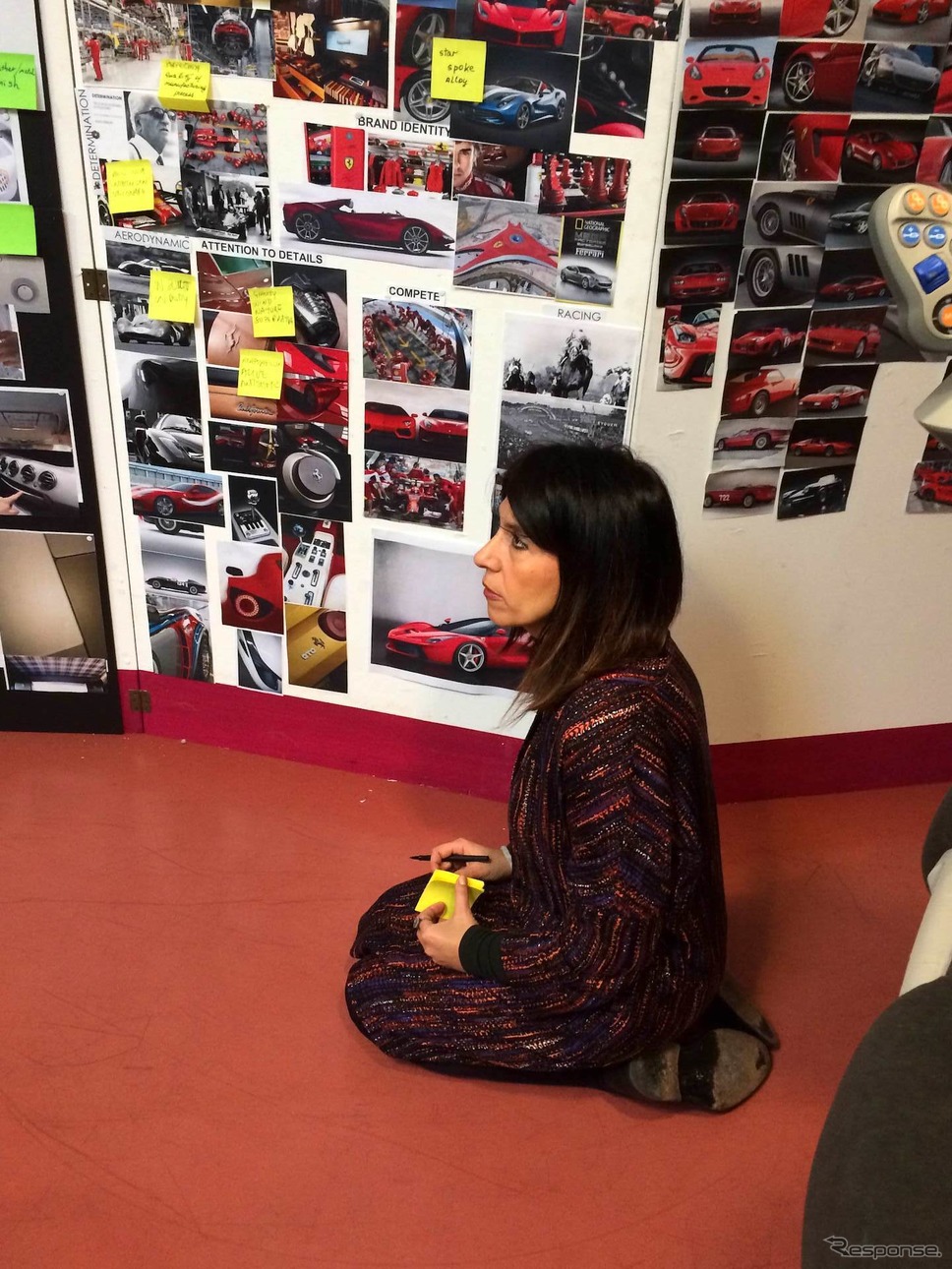 講義中のヴァレッタ《photo courtesy of Amelia Valletta》