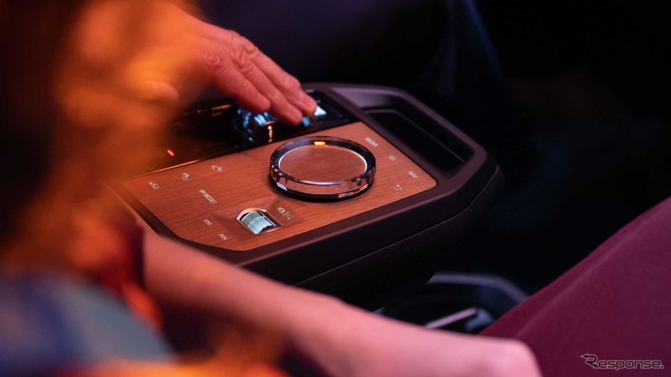 BMWの iDrive システム 新型《photo by BMW》