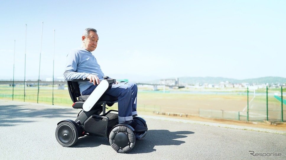 次世代型電動車椅子 WHILL《写真提供 WHILL》