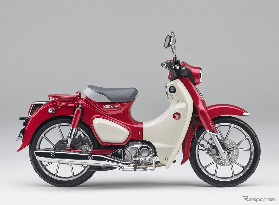 ホンダ スーパーカブ C125(パールネビュラレッド)《写真提供 本田技研工業》