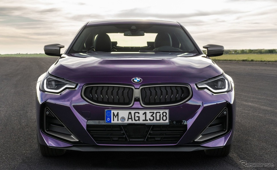 BMW 2シリーズ・クーペ 新型の「M240i xDrive」《photo by BMW》