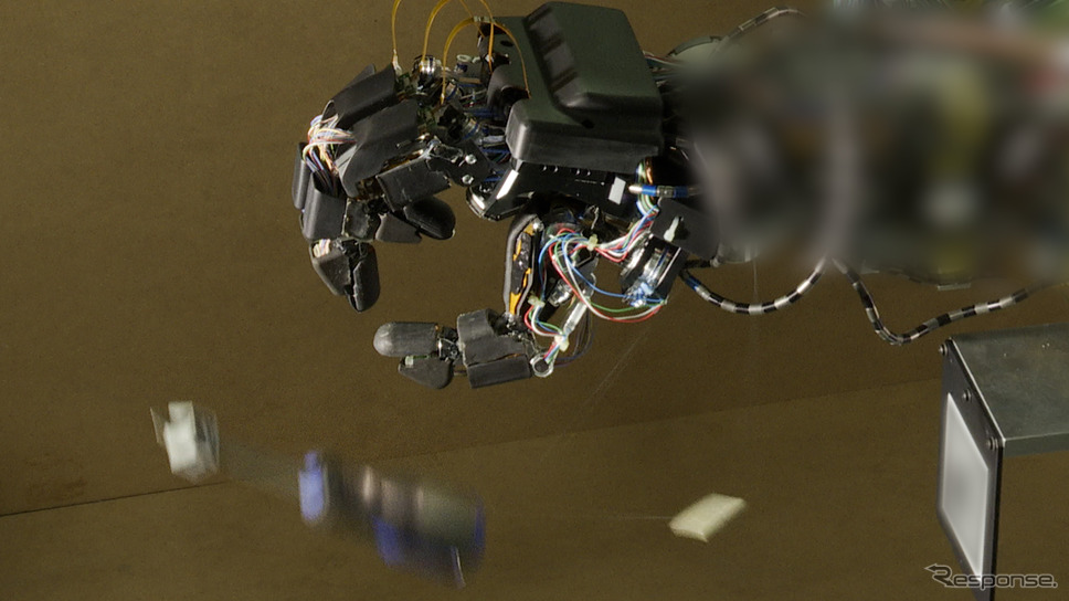 アバターロボット学習中《写真提供 ホンダ》