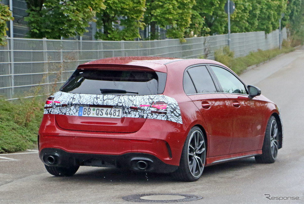メルセデスAMG A35 改良新型(スクープ写真)《APOLLO NEWS SERVICE》