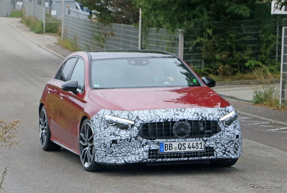 メルセデスAMG A35 改良新型(スクープ写真)《APOLLO NEWS SERVICE》
