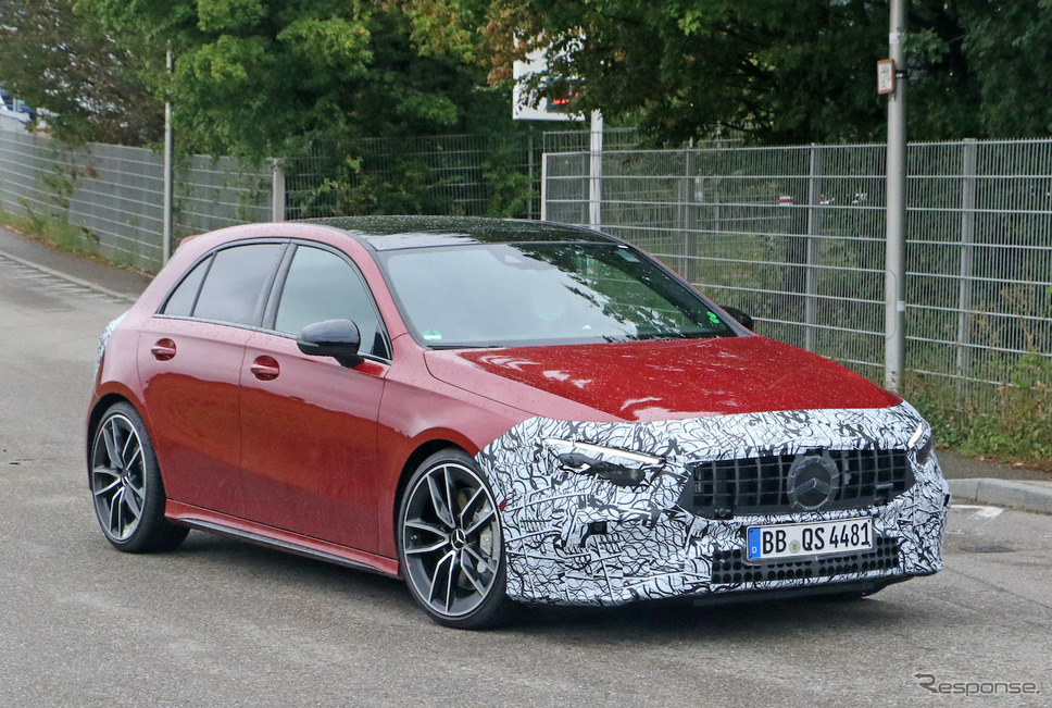 メルセデスAMG A35 改良新型(スクープ写真)《APOLLO NEWS SERVICE》