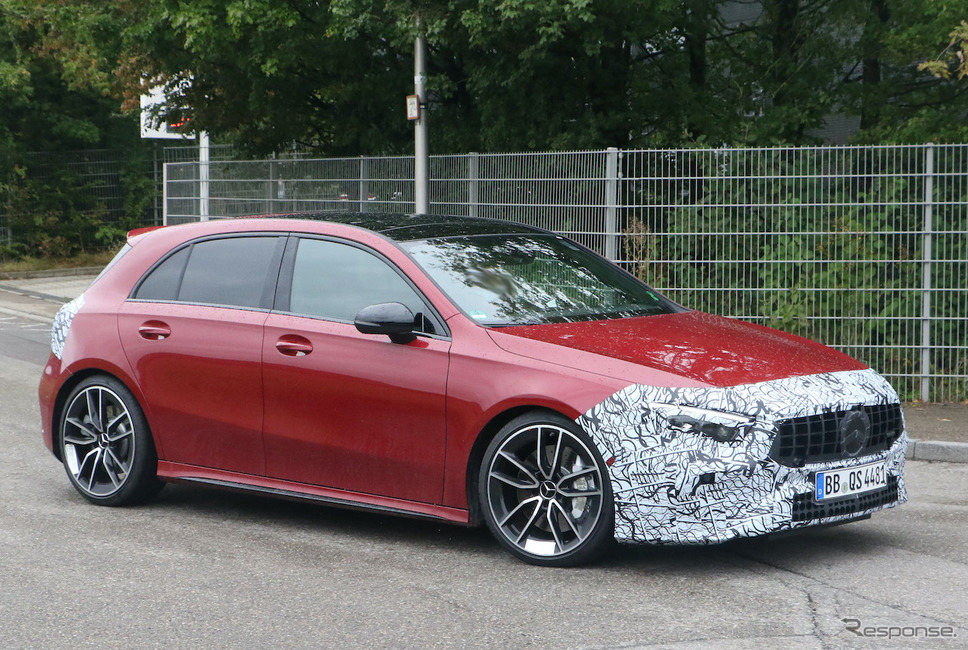 メルセデスAMG A35 改良新型(スクープ写真)《APOLLO NEWS SERVICE》