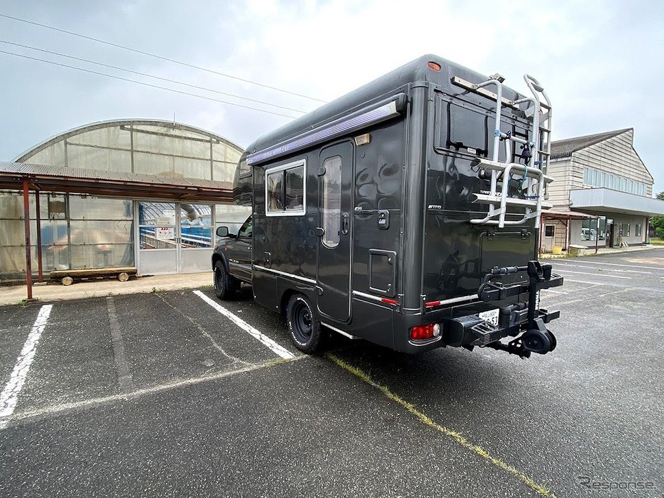 三原車内寝泊計画《写真提供 カーステイ》