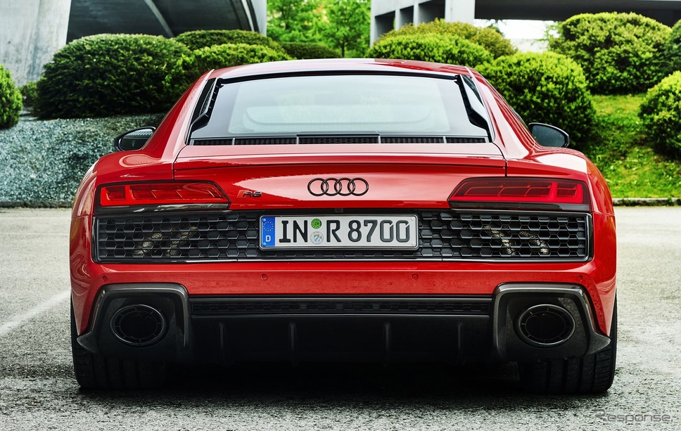 アウディ R8 V10 パフォーマンス RWD《photo by Audi》