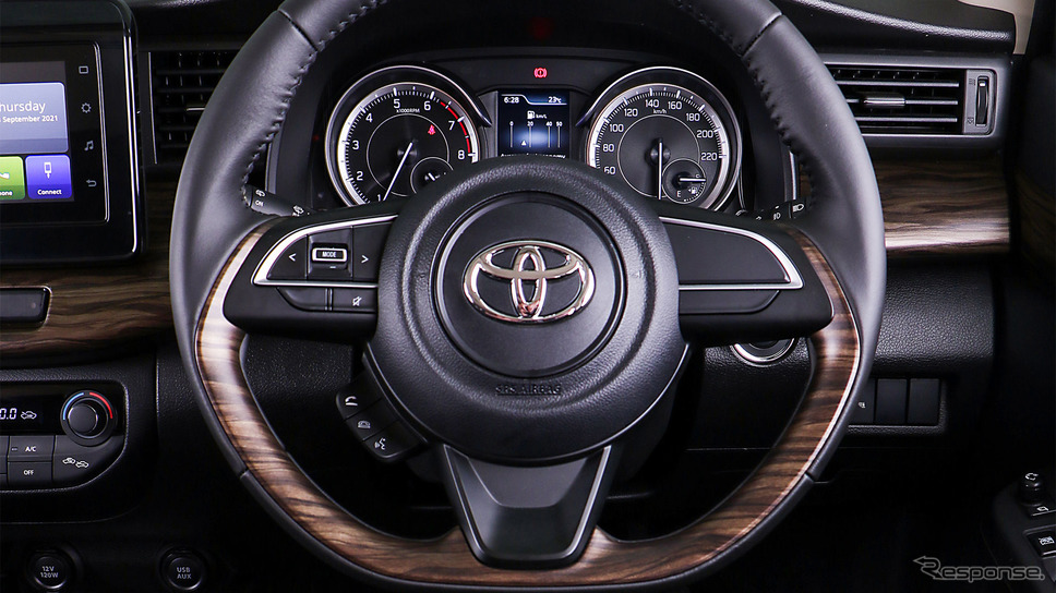 トヨタ・ルミオン 新型《photo by Toyota》