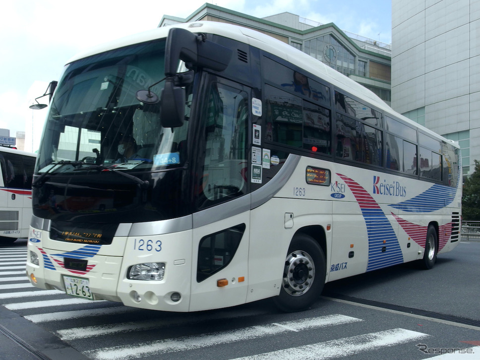 東京のバスタ新宿《写真提供 高木啓》