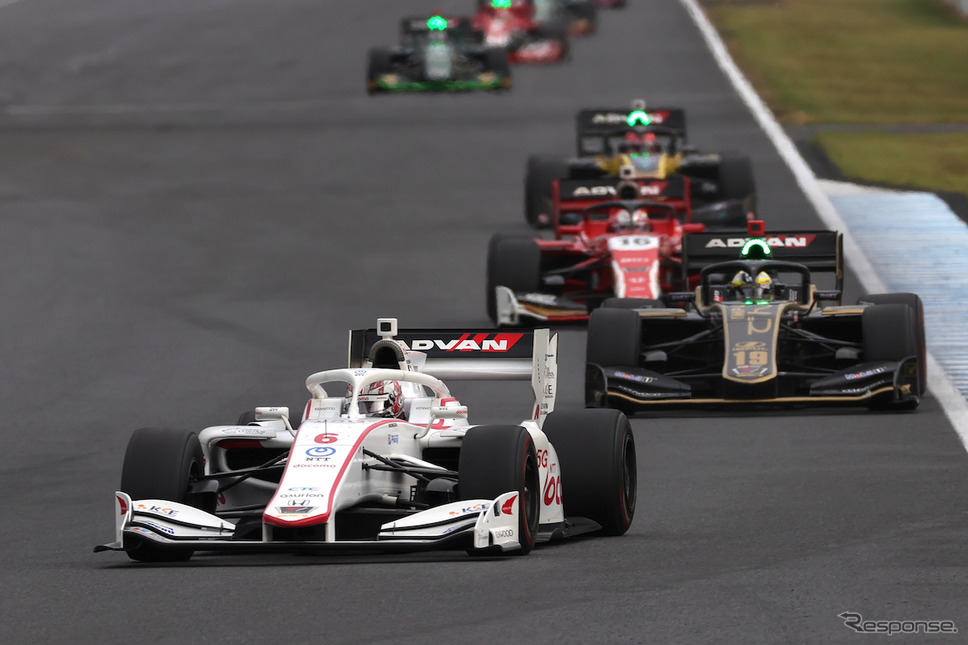 SUPER FORMULA第6戦3位の#6 牧野任祐(DOCOMO TEAM DANDELION RACING)《撮影 竹内英士》