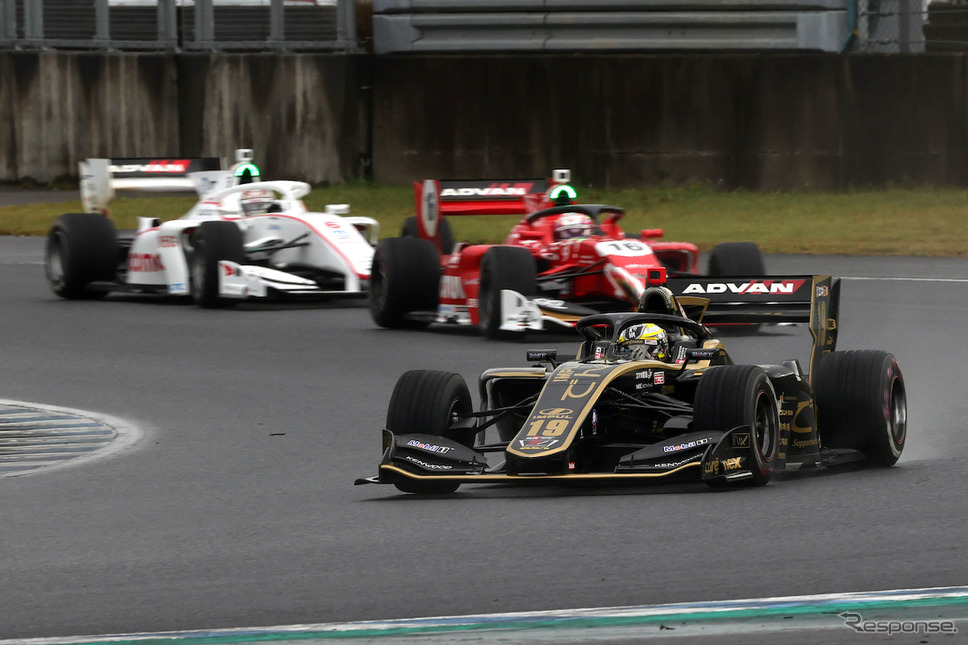 SUPER FORMULA第6戦4位の#19 関口雄飛(carenex TEAM IMPUL)《撮影 竹内英士》