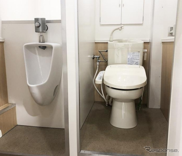 移動式トイレ トイレカー《写真提供 モリタホールディングス》