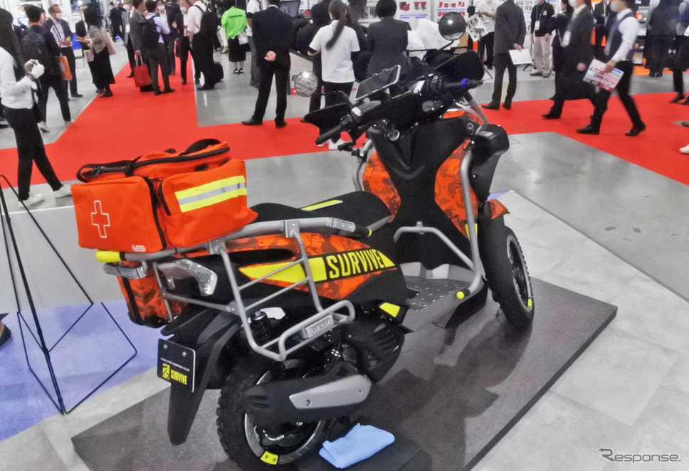 ヤマハ発動機 悪路対応防災コミューター『ラフロードトリシティコンセプト』《写真撮影 小松哲也》