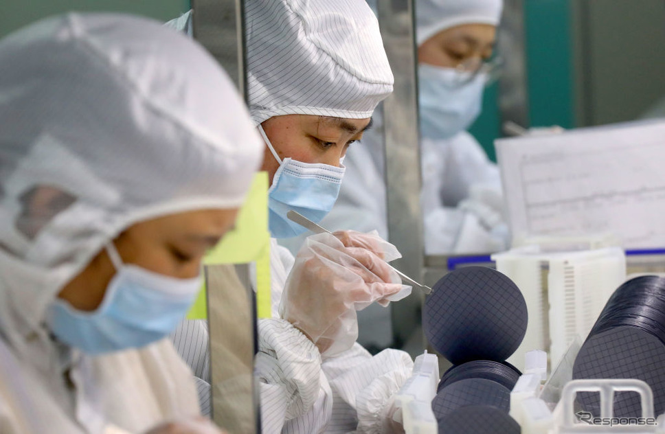 中国南通(なんつう)市、ジエジエ・マイクロエレクトロニクスの半導体工場《Photo credit should read Feature China/Barcroft Media via Getty Images/ゲッティイメージズ》
