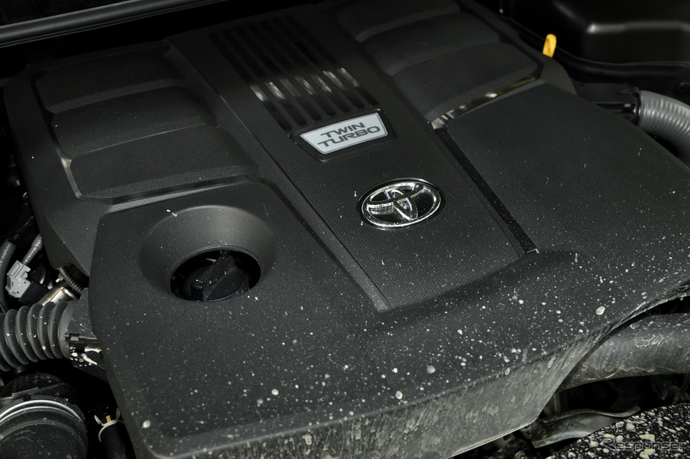 トヨタ ランクル GRスポーツ 試乗 3.5L V型6気筒ツインターボガソリンエンジンと、3.3L V型6気筒ツインターボディーゼルエンジンが用意される《撮影 雪岡直樹》