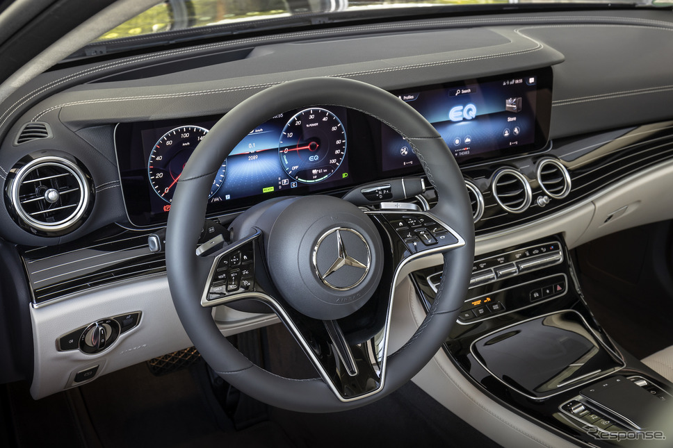 メルセデスベンツEクラス、ラグジュアリーステアリング《photo by Daimler》