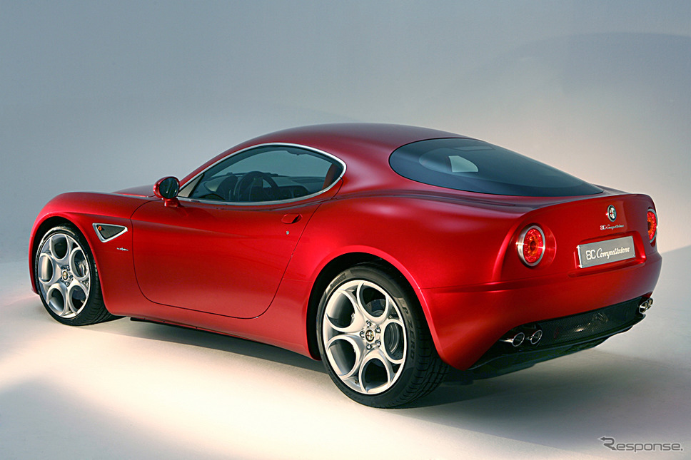 アルファロメオ8Cコンペティツィオーネ(同型車)《photo by Alfa Romeo》