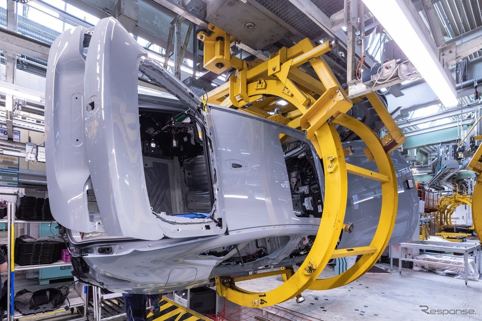 BMWグループのドイツ・ミュンヘン工場で量産を開始したBMW i4《photo by BMW》