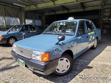 デマンド型タクシー「のりあいタクシー」の運行に使用される車両《写真提供 NTTドコモ》