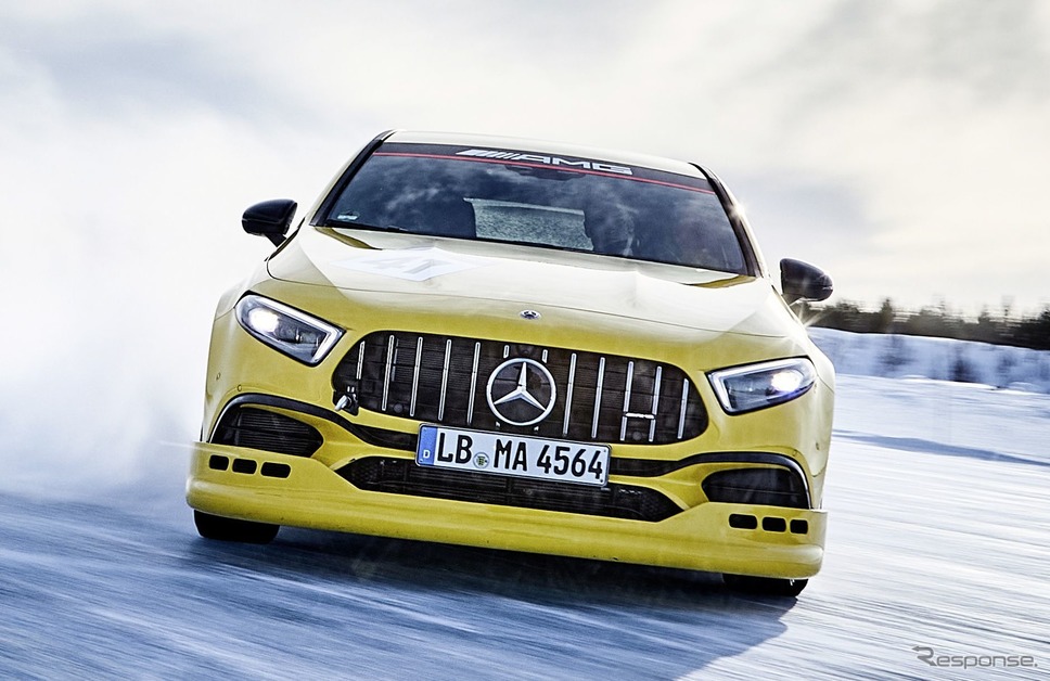 メルセデスAMGドライビングアカデミー「AMGウィンターエクスペリエンス」（メルセデスAMG A45 S 4MATIC+）《photo by Mercedes-Benz》