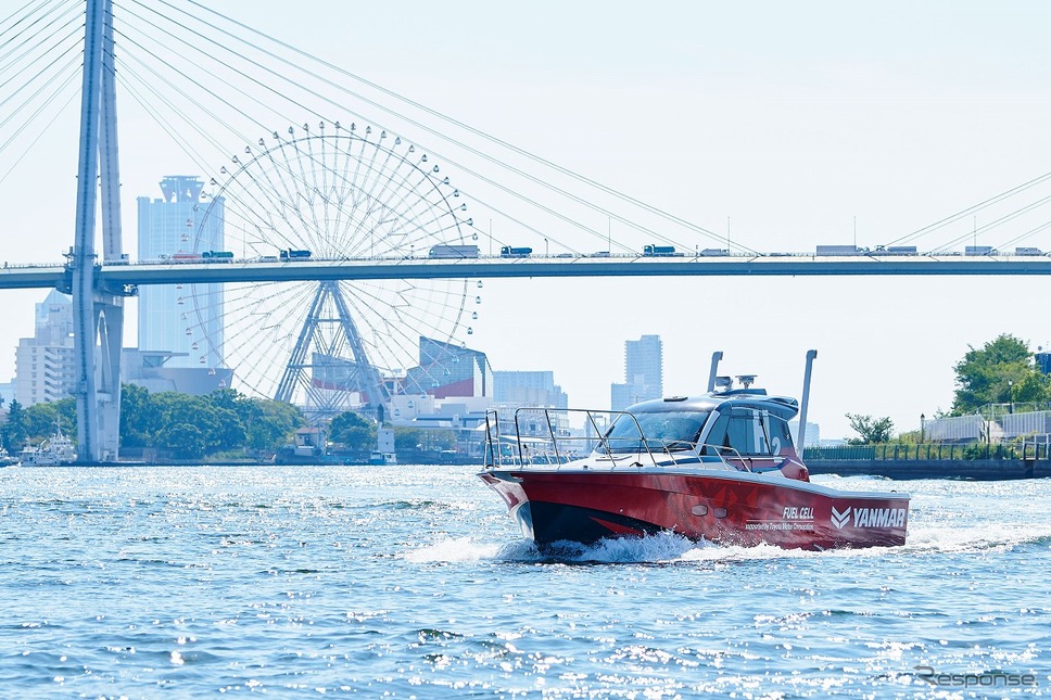 ヤンマーの水素燃料電池試験艇《写真提供 ヤンマー》