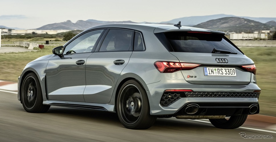 アウディ RS3 スポーツバック 新型《photo by Audi》