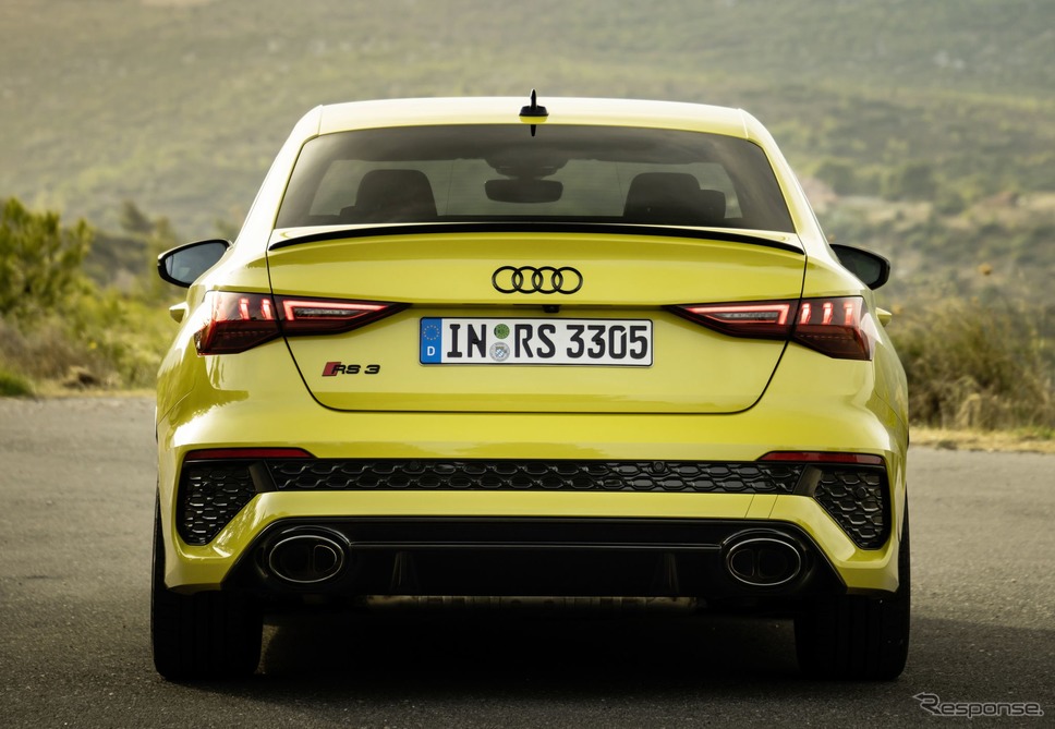 アウディ RS3 セダン 新型《photo by Audi》