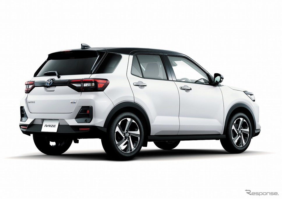 トヨタ ライズ Z（ハイブリッド・2WD）（ブラックマイカメタリック×シャイニングホワイトパール）《写真提供 トヨタ自動車》