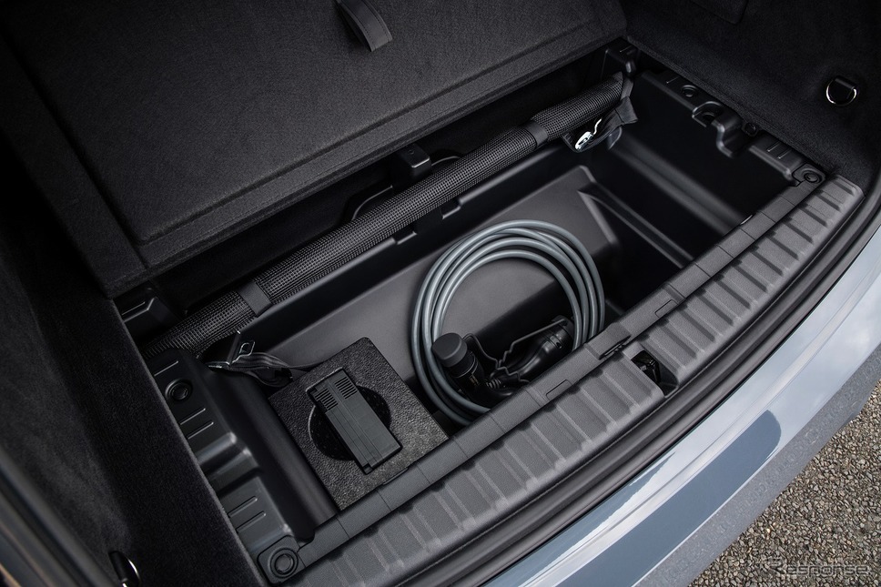 BMW iX xDrive50《写真提供 ビー・エム・ダブリュー》