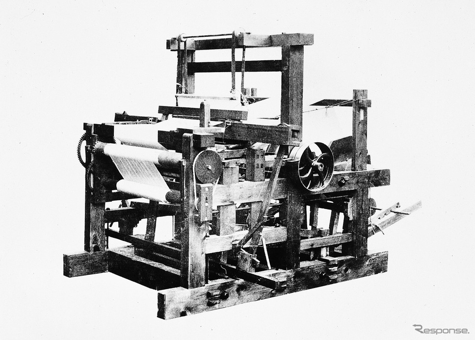 豊田式汽力織機(1896年)《写真提供 トヨタ自動車》