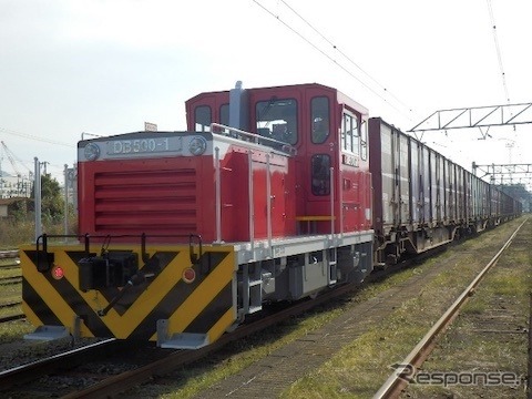 北陸重機工業生産製品:貨物向け25t機関車《写真提供 極東開発工業》