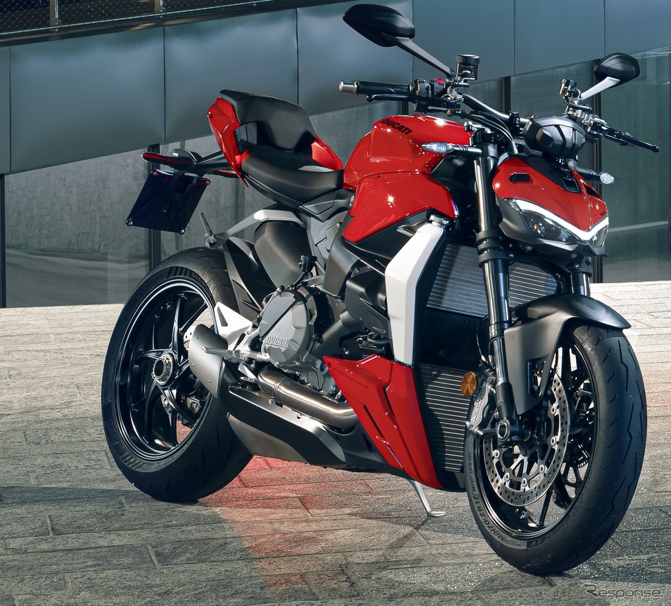 ドゥカティ・ストリートファイター V2《photo by Ducati》